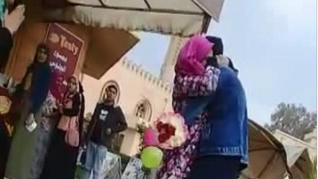 جامعة الأزهرتقرر فصل طالبة الحضن بالمنصورة