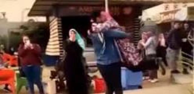 جامعة الأزهر تصدر قرارها النهائي بشأن ”طالبة فيديو الحضن”