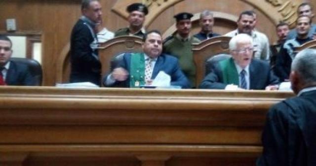 عرض المتهم بقتل والده طعنا بالسكين على الطب النفسى