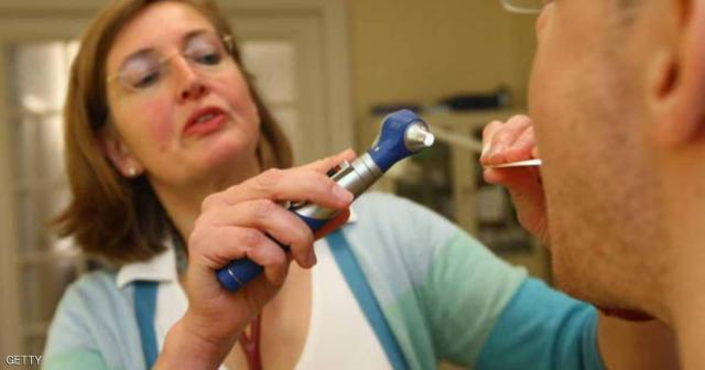 لا للمضادات الحيوية.. 7 طرق للتغلب على التهاب الحلق