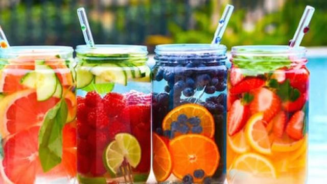 ديتوكس.. خلطة سحرية للتخلص من السموم والدهون