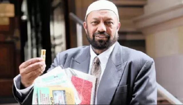 أنباء عن وفاة نجل الداعية أحمد ديدات بعد إطلاق النار عليه بجنوب إفريقيا