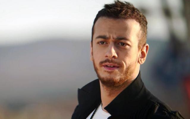 القضاء الفرنسي يحيل الفنان المغربي سعد لمجرد إلى المحكمة الجنائية بتهمة الاغتصاب