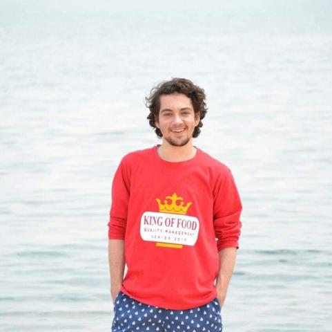 الحزن يخيم على مواقع التواصل الاجتماعي بعد وفاة الكاتب الشاب محمد حسن خليفة