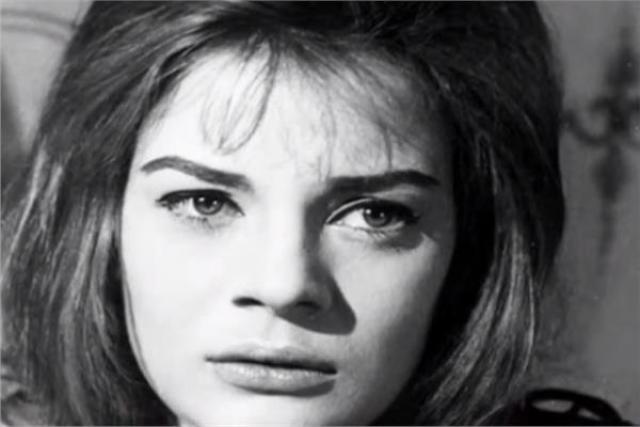 نادية لطفي التي تحولت من أرستقراطية إلى فتاة ليل وراقصة محترفة