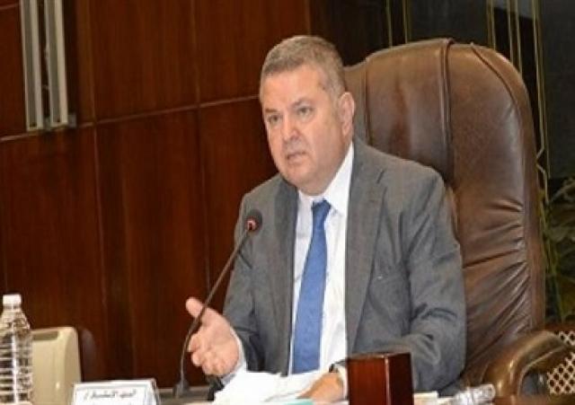 هل ستعود القوة إلى مصانع الغزل والنسيج مرة أخرى؟ وزير قطاع الأعمال يجيب