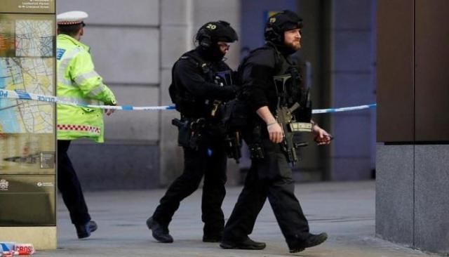 الشرطة البريطانية تخلي محطة إيستون وسط لندن