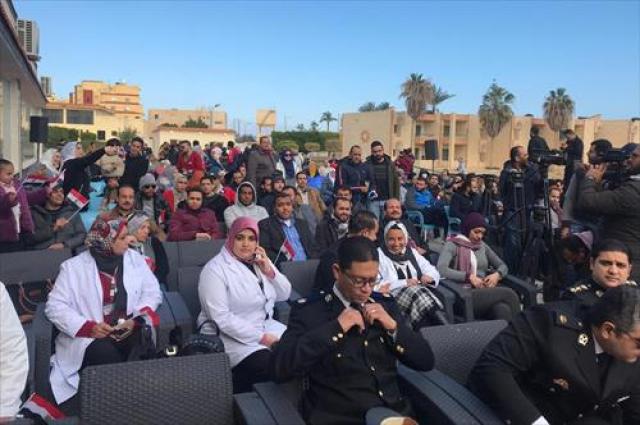 فيديو.. أحد المصريين العائدين من ووهان: الرئيس أنقذ أرواحنا