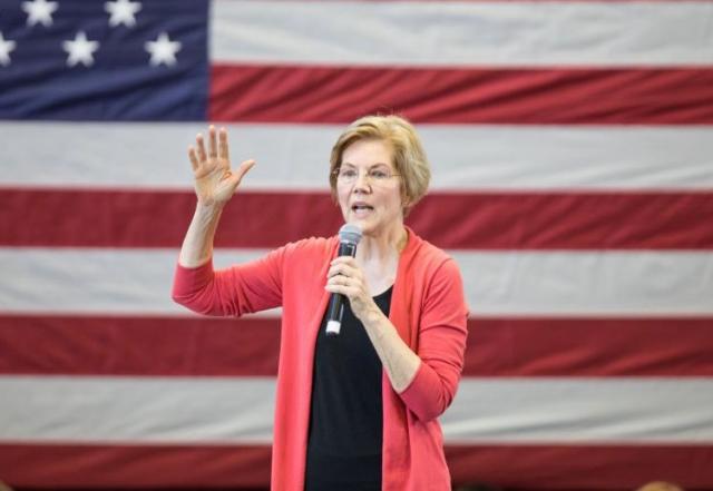 ترامب يسخر من خسارة إليزابيث وارين في الثلاثاء الكبير: الآن يمكنها تناول الجعة مع زوجها