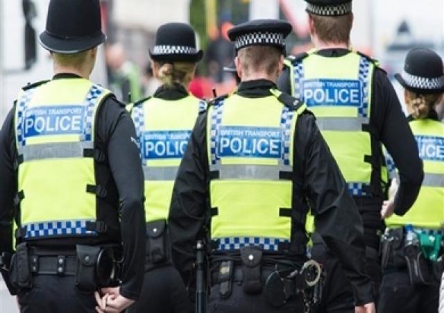 عملية أمنية للشرطة البريطانية في لندن بعد الاشتباه في سيارة