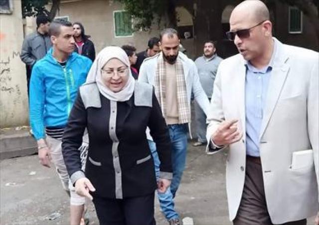 نائب محافظ القاهرة يتفقد المناطق المتضررة من سوء الطقس