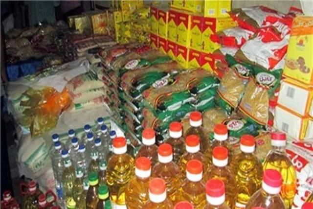 الحكومة: لا صحة لنقص السلع الأساسية بجميع محافظات الجمهورية