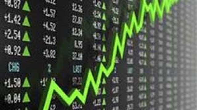 البورصة تواصل تعافيها وتربح 19.6 مليار جنيه.. ومؤشرها الرئيسي يقفز 5.9% عند الإغلاق