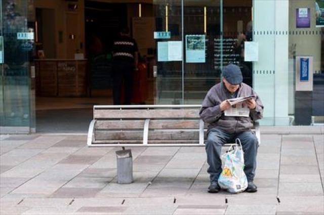 بسبب كورونا.. جدل في بريطانيا حول عزل المسنين لمدة 4 شهور