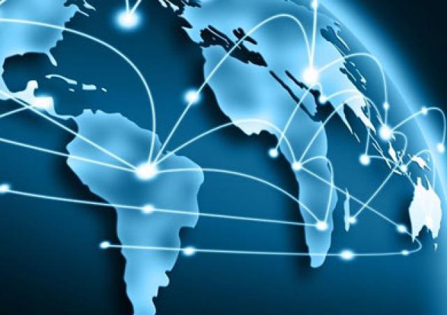 وزير الاتصالات: بطء الإنترنت ليس بالضرورة أن يكون من الشبكة