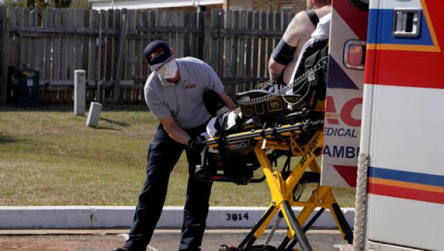 مسئول صحي أمريكي: بلادنا قد تشهد 100 ألف وفاة وملايين الإصابات بفيروس «كورونا»