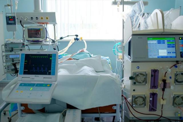 «ميدترونيك» لصناعة أجهزة التنفس الصناعي تمنح الشركات حق تصميم أجهزة تنفس للأطباء ومرضى كورونا