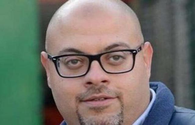 نجوم الفن يشيعون جنازة والدة المخرج معتز التوني