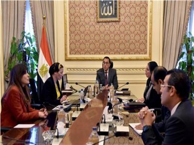 رئيس الوزراء يتابع جهود التخلص الآمن من المخلفات الطبية