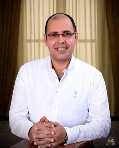 ايمن الافندي