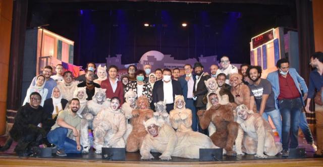 وزيرة الثقافة والمكرمين