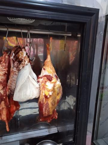 لحوم منتهية الصلاحية