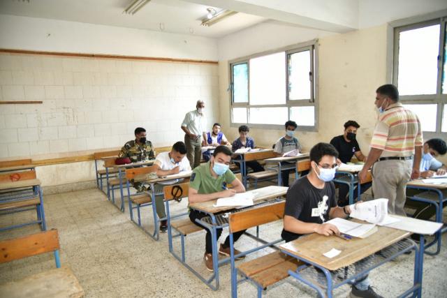 التعليم : ضبط الطالب المسئول عن نشر امتحان الفيزياء اليوم