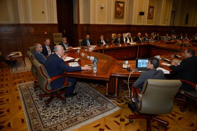 وزير الزراعة خلال تواجده في البرلمان