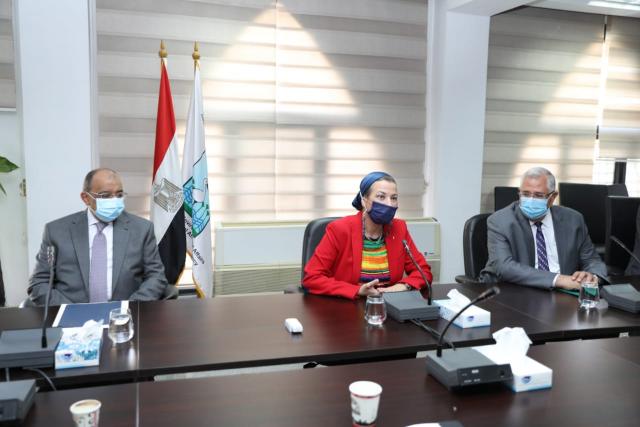 الوزراء خلال الاجتماع