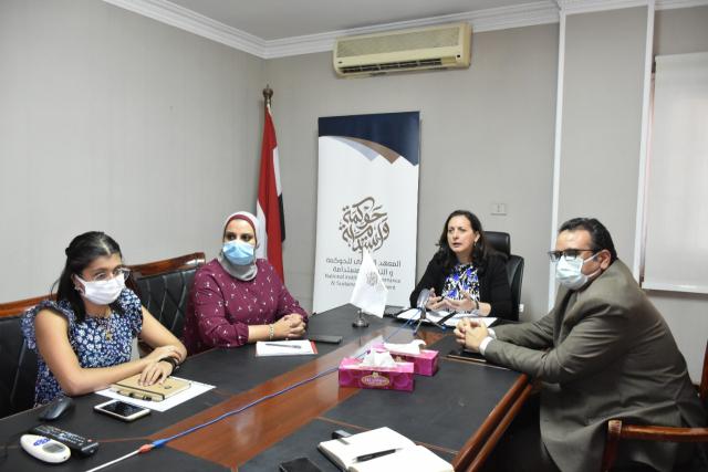 خلال التوقيع