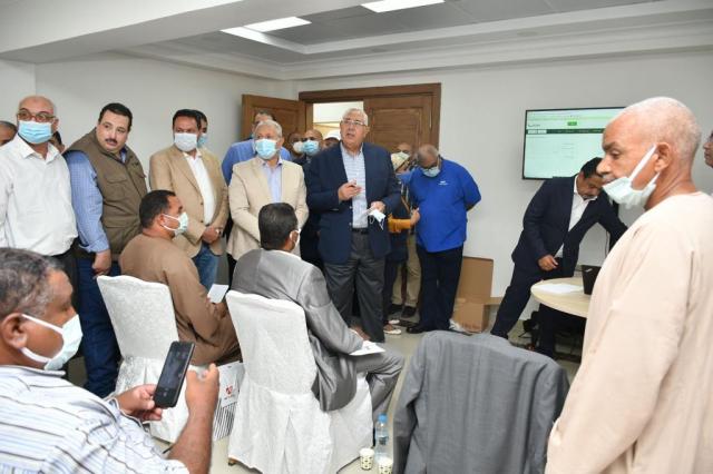 وزير الزراعة ومحافظ الأقصر