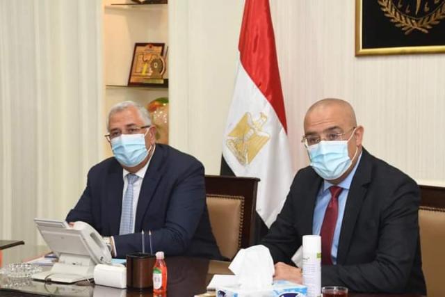 وزيرا الزراعة والاسكان