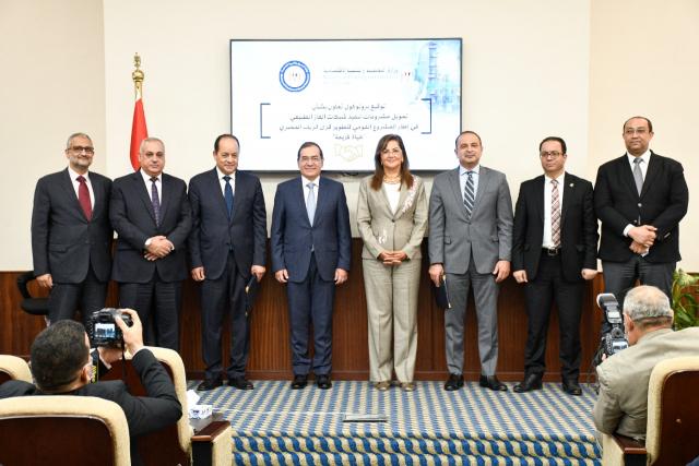 وزيرا البترول والتخطيط