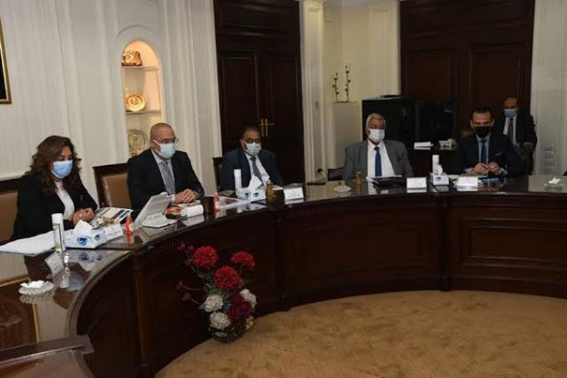 خلال الاجتماع