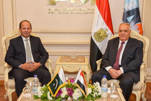 خلال اللقاء