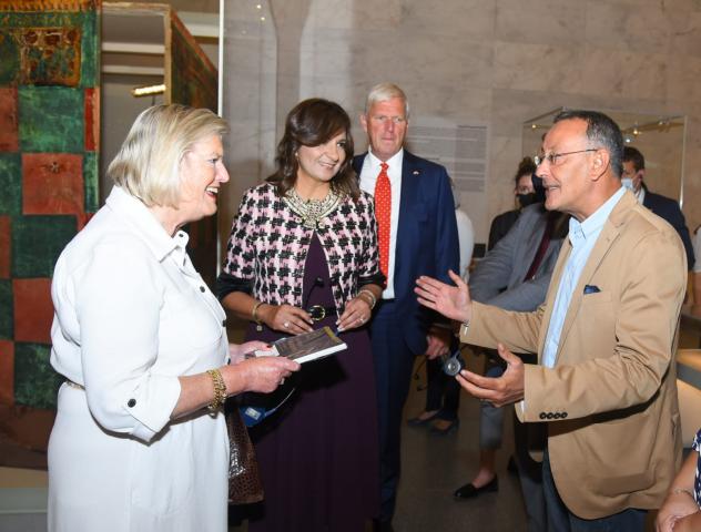 خلال الزيارة