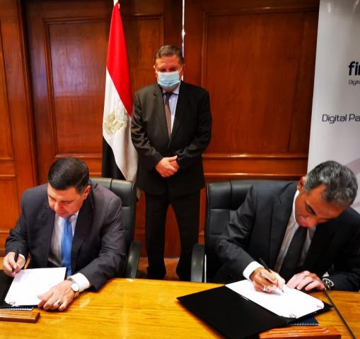 خلال توقيع البروتوكول