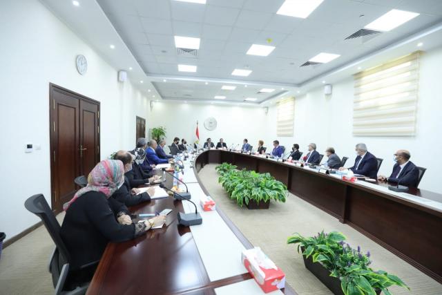 خلال الاجتماع