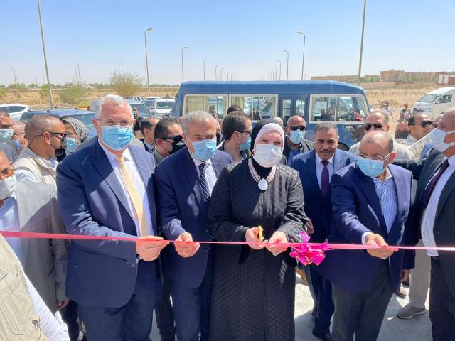 خلال الافتتاح