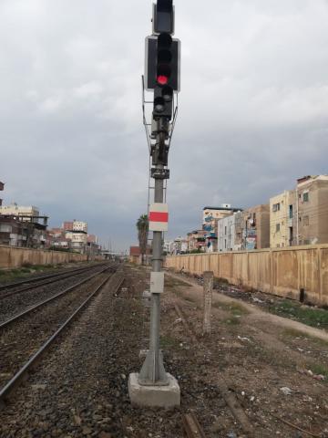 تطوير وتحديث نظم إشارات السكك الحديدية لزيادة عوامل السلامة والأمان بالخطوط
