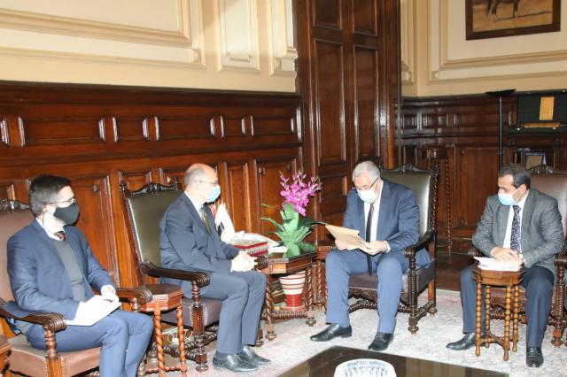 خلال اللقاء