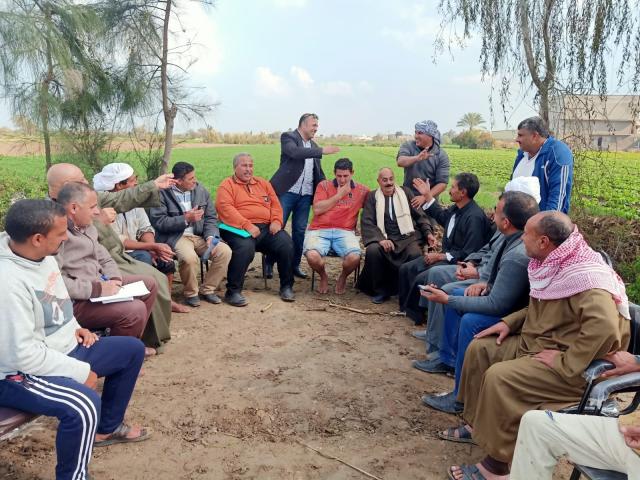 خلال المدارس الحقلية