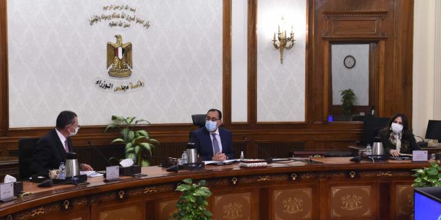 خلال الاجتماع