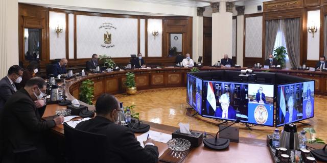 خلال الاجتماع