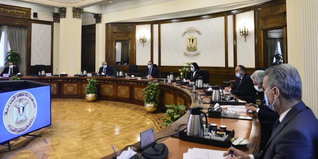 رئيس الوزراء : ننسق مع الغرف التجارية لضمان وتأمين السلع الغذائية بأسعار عادلة وتجنب أي نوع من المغالاة