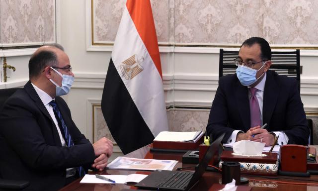 خلال الاجتماع