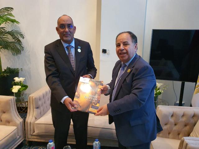 معيط خلال لقائه وزير المالية الموريتاني