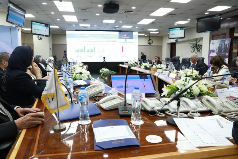 خلال الاجتماع