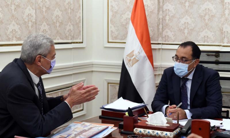 خلال الاجتماع