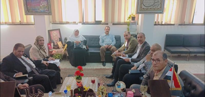 بالصور.. ”تعليم القاهرة” تناقش آليات تنفيذ التحول الرقمي بمدارسها